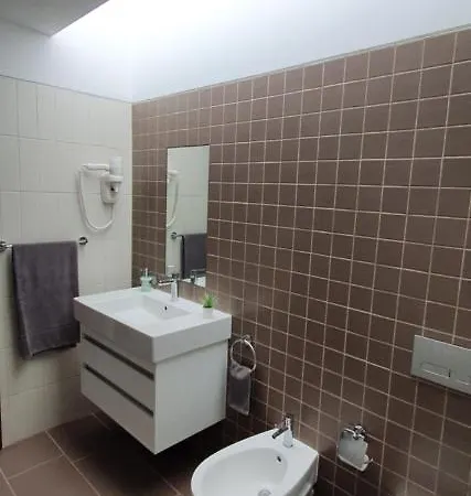 Atrium Arade * Портіман
